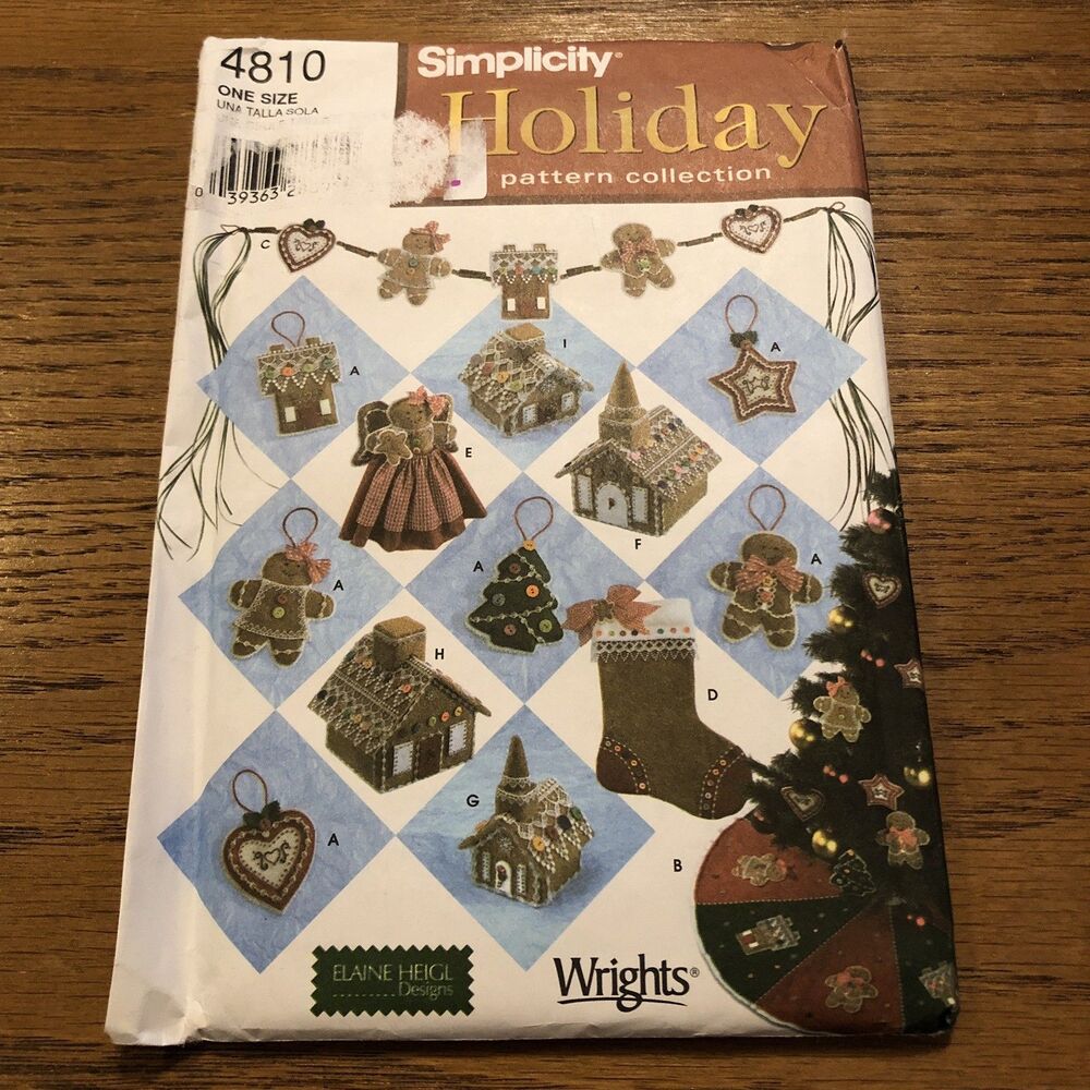 Simplicity 4810 sew pattern Christmas Gingerbread Holiday Decorations Stocking